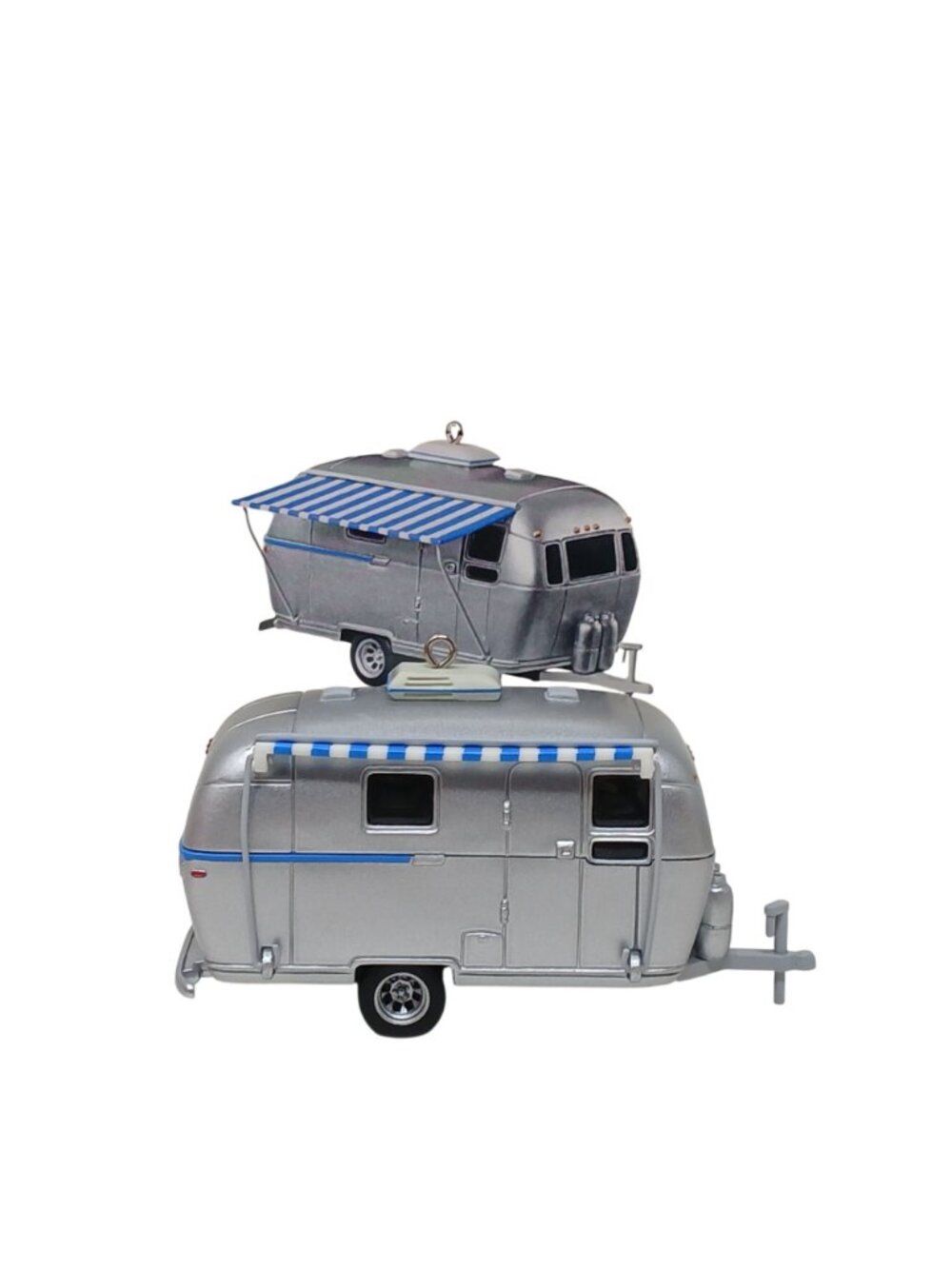 Hallmark Keepsake 2007 Airstream Dreams Christmas Ornament w/ Awning #GS-8 - Picture 5 of 11